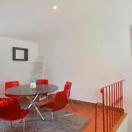 L'escalier Rouge Arles